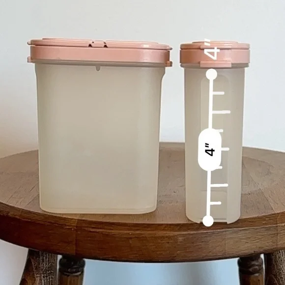 Pair of Vintage Tupperware Spice Shaker Salt Pepper Containers Pink With Lids x2 - Picture 3 of 13